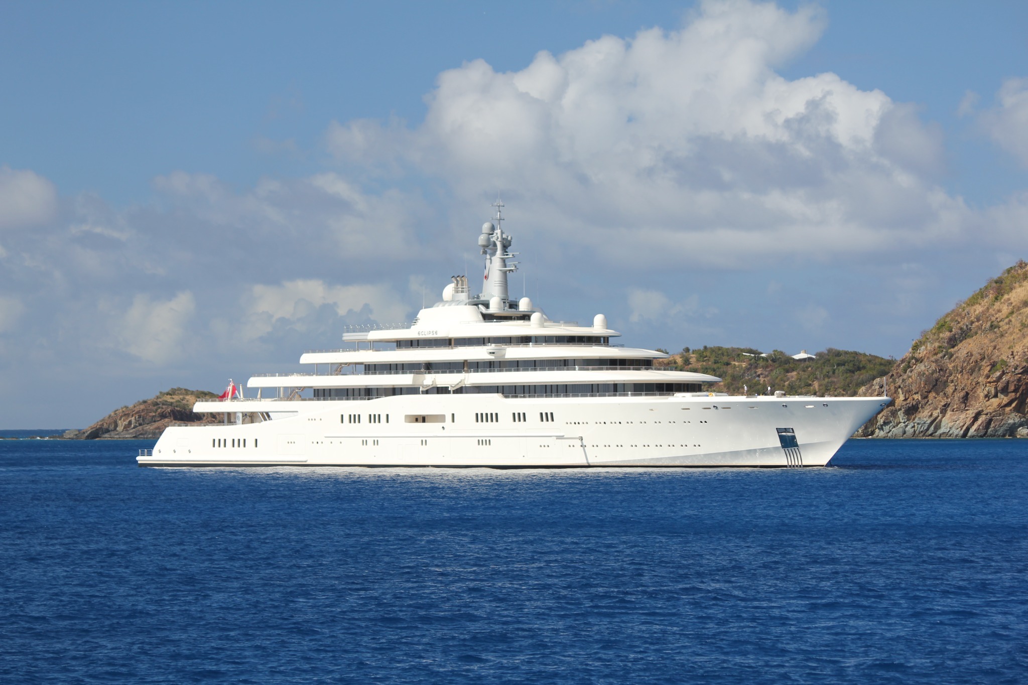 Superyacht profile — Intelligence Markets coverage